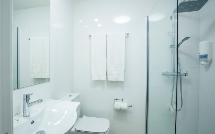 DOUBLE ROOM FOR SINGLE USE